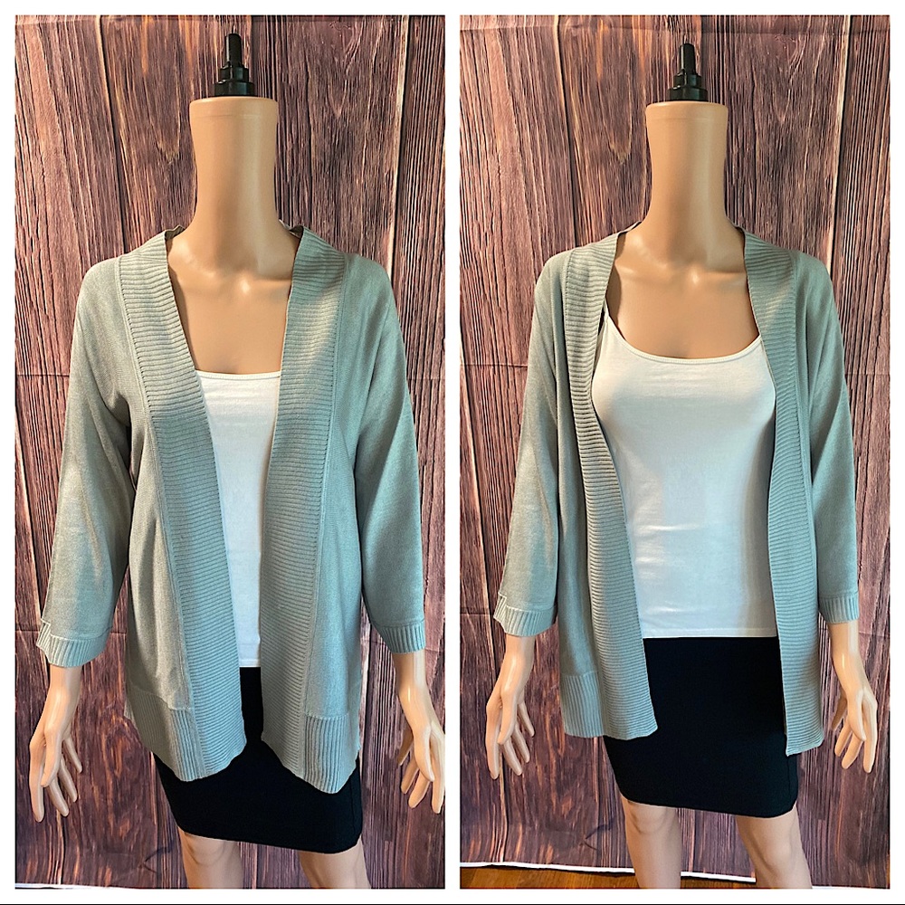 Hampshire Studio size small light gray boho casual basic slouch cardigan